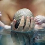 Investigar el parto en el agua