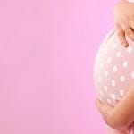Una mujer de 51 años da a luz a sus propios nietos