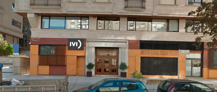 Fachada de la clínica IVI Vigo