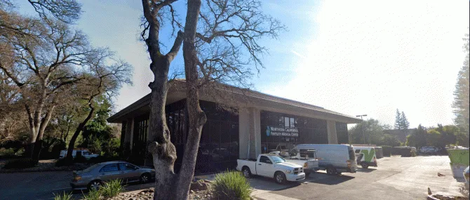 Fachada de la clínica Northern California Fertility Medical Center