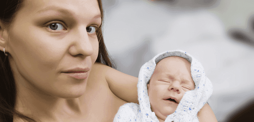 El parto en casa aumenta el riesgo de muerte neonatal