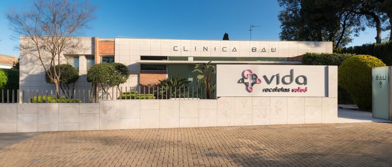 Fachada de la clínica Vida Recoletas Salud Córdoba