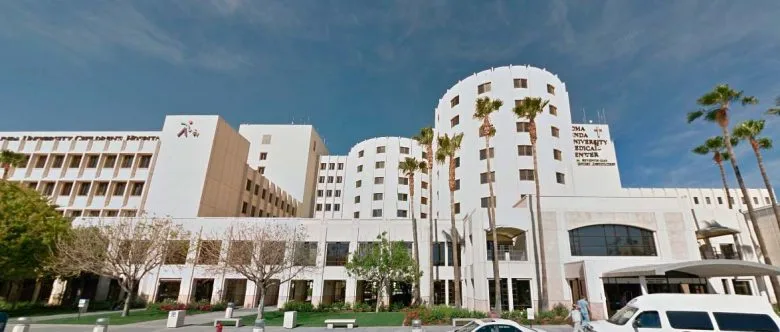 Fachada de la clínica Loma Linda University Center for Fertility
