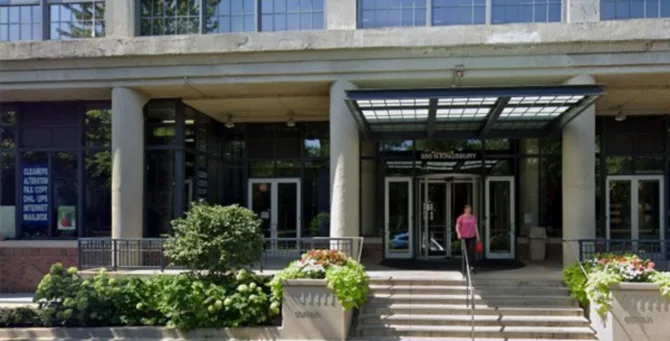 Fachada de la clínica Fertility Centers of Illinois - River North IVF