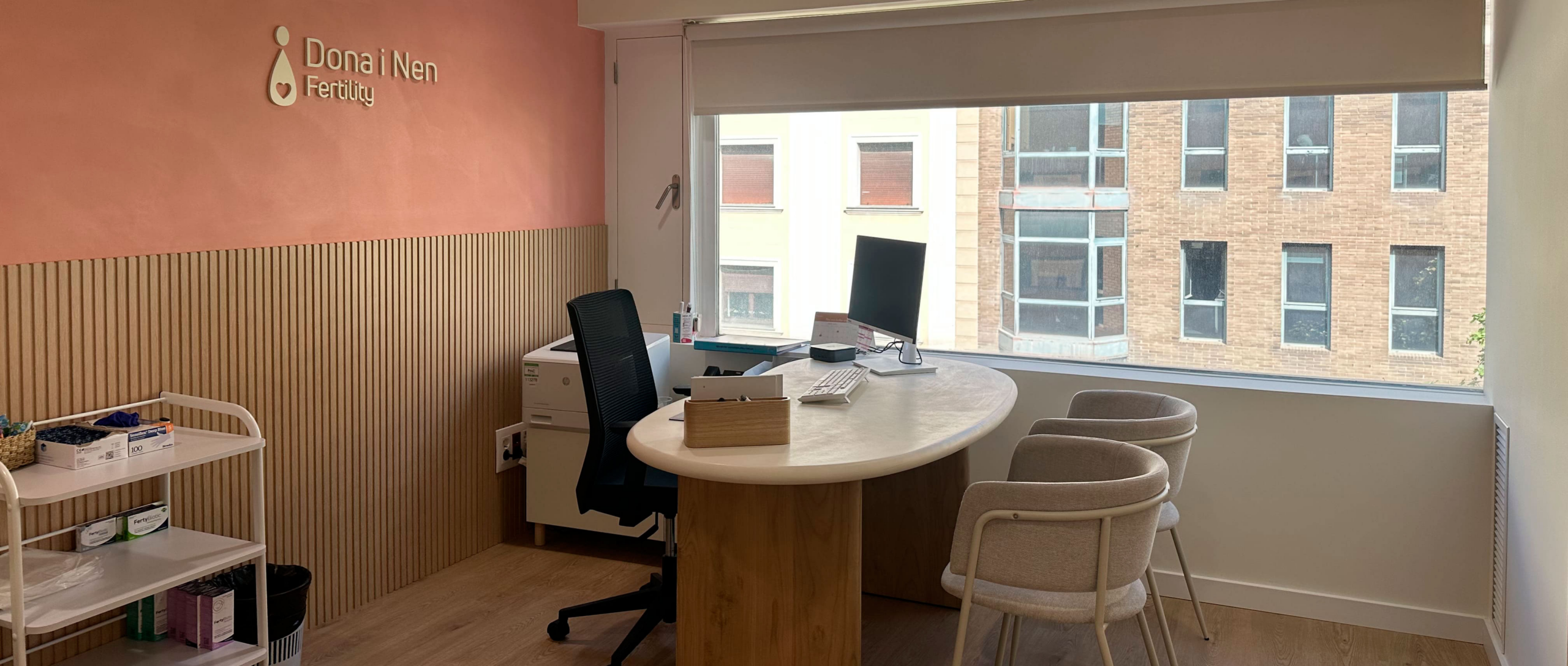 Imagen: Zona de confidente de la consulta de Dona i Nen Fertility