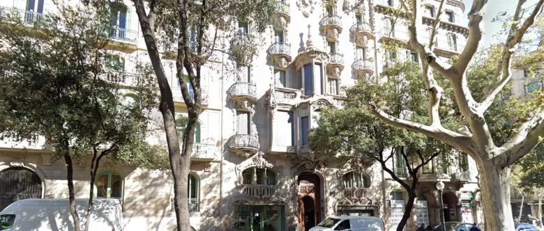 Fachada de la clínica Fertility Experts Barcelona