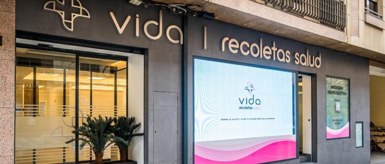 Fachada de la clínica Vida Recoletas Salud Salamanca